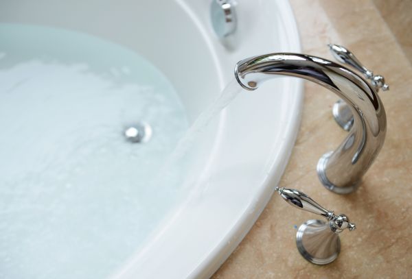 Cost of Tub Faucet Replacement in Mckinney